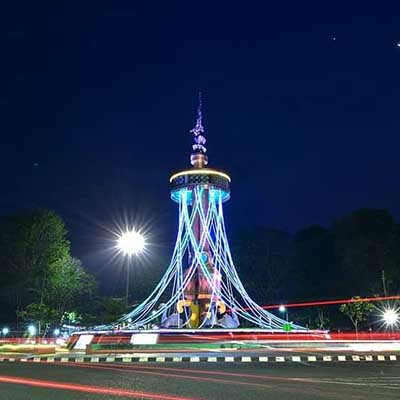 lAMPU HIAS TUGU